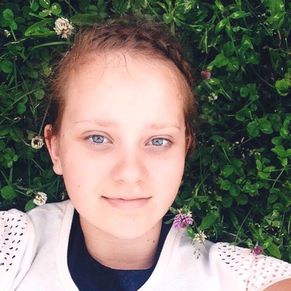 Meet your Posher, Michelle - Picture 1 of 1